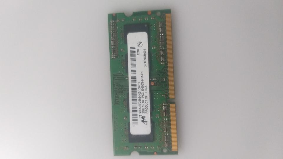 Arbeitsspeicher Ram 2GB 1RX8 PC3 DDR3 Micron mT8JSF25664HZ-1G4D1