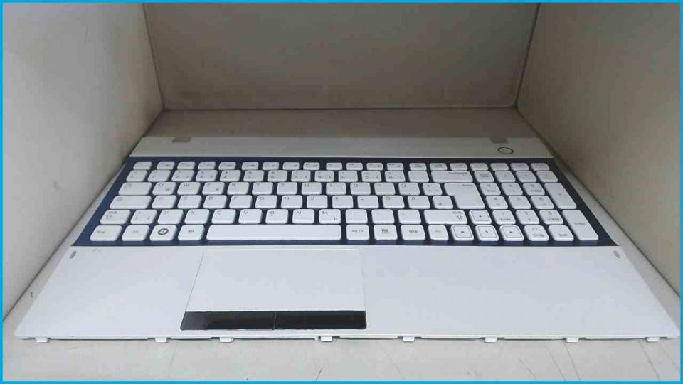 Housing Cover Touchpad Keyboard German Samsung 305V NP305V5A