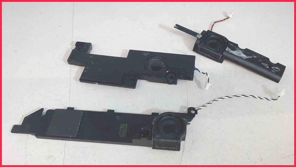 Speaker Boxes Right (R) & Left (L)  Samsung 700Z NP700Z3A