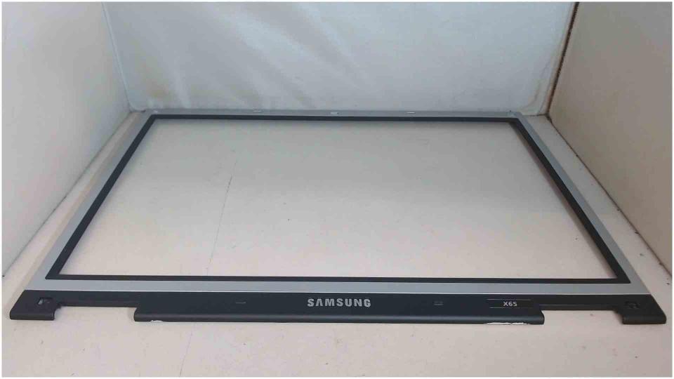TFT LCD Display Housing Frame Cover Aperture Samsung X65 NP-X65