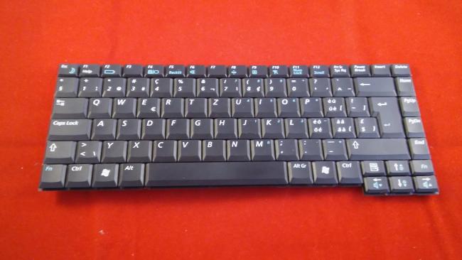 Keyboard Switzerland Swiss German Samsung NP-R55