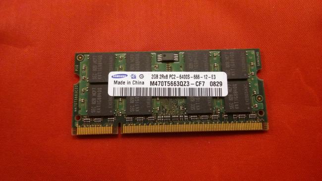 RAM Memory 2GB 2Rx8 Samsung R700